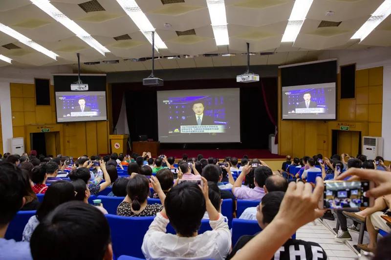 8396f2f96bac4b3cbf72967cb8475dc9.jpg 8396f2f96bac4b3cbf72967cb8475dc9.jpg