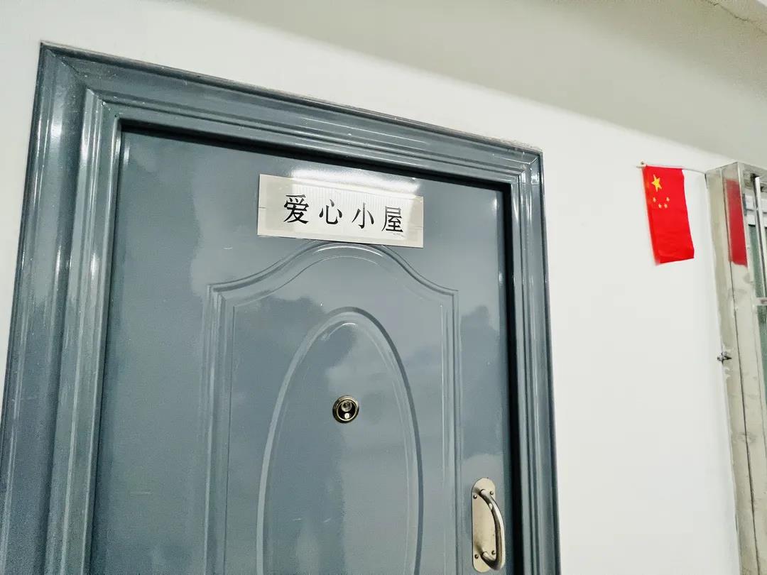 cfd243a783484f7888db5b530feea786.jpg cfd243a783484f7888db5b530feea786.jpg