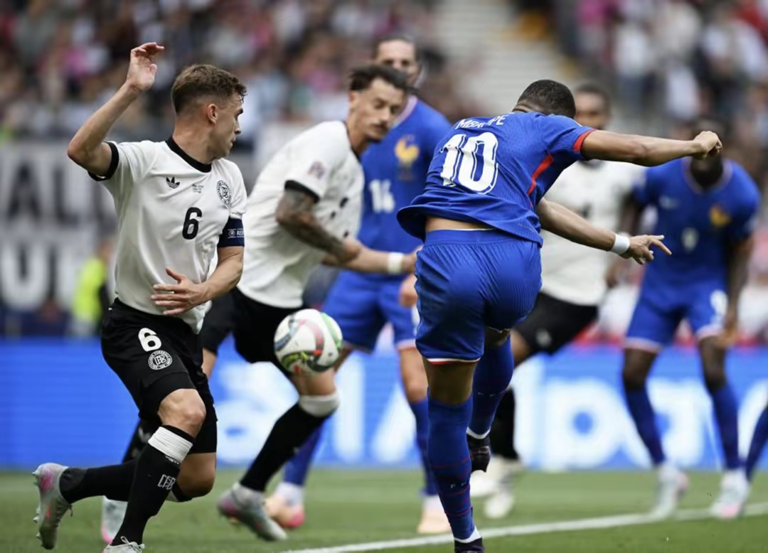 DB真人体育-皇家社会迎意大利杯关键赛，加时末段临场应变，话题不断，临场指挥获称赞