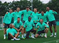 风云突变！埃因霍温国际比赛日再遭质疑，欧冠版图或变，管理层满意，更衣室氛围转暖